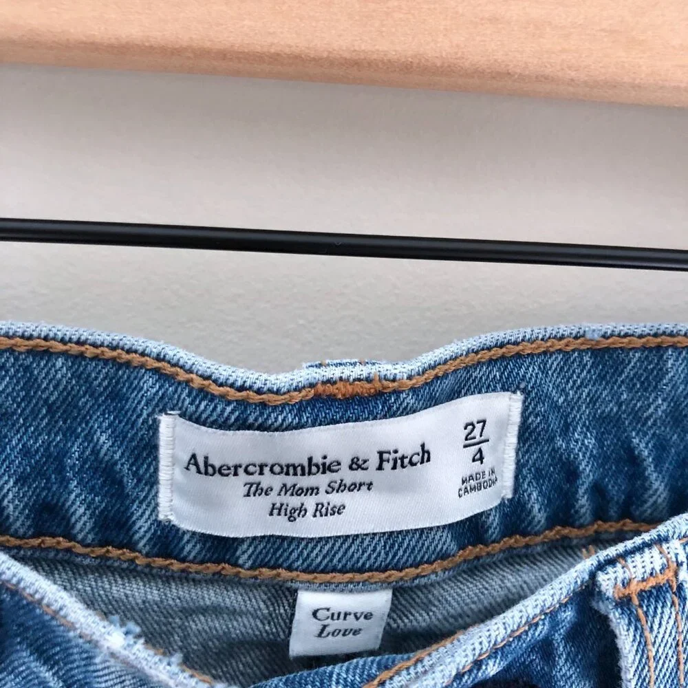 Abercrombie Curve Love The Mom High Rise Denim Short - Picture 2 of 7